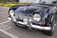 1963 Triumph TR4 Roadster - 11