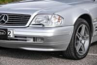 1998 Mercedes Benz SL320 Panoramic Benz SL320&nbsp; &lsquo;Panoramic&rsquo; glass hardtop&nbsp; Traditional &lsquo;Silver Arrow&rsquo; colour scheme&nbsp; - 40