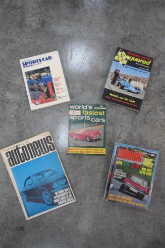 MAGAZINES: A group of various magazine publications including 'Chequered Flag'.