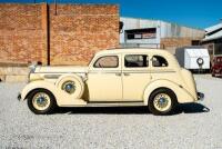 1936 Chrysler Airstream Deluxe 8 Sedan - NO RESERVE - 54