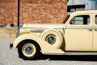 1936 Chrysler Airstream Deluxe 8 Sedan - NO RESERVE - 55