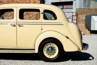 1936 Chrysler Airstream Deluxe 8 Sedan - NO RESERVE - 56