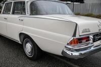 1965 Mercedes Benz 230S Sedan - 14