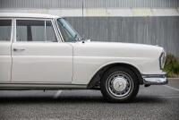 1965 Mercedes Benz 230S Sedan - 16