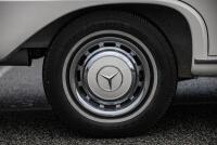 1965 Mercedes Benz 230S Sedan - 18