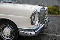 1965 Mercedes Benz 230S Sedan - 20