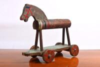 WOODEN TOY: A circa 1930's wooden pull toy - 4
