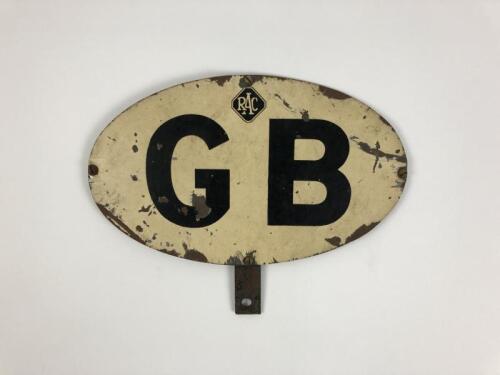 RAC GB: A steel Royal Automobile Club Great Britain car badge
