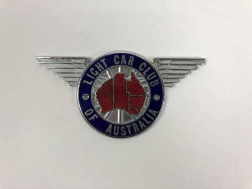 LIGHT CAR CLUB: A Light Car Club of Australia badge