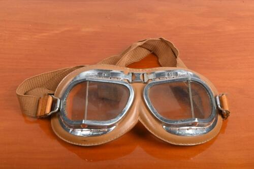 GOGGLES: A pair of HALCYON goggles