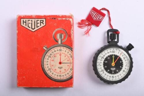 HEUER: A vintage HEUER timer (Ref. 1403901). With original box