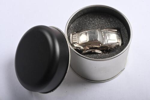 911: An Australian designed, 1:87 scale Porsche 911 TURBO keyring in chrome by KERICO