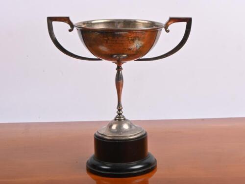CHAMBERLAIN: A 'V.J.C.C. HILL CLIMB, WHITTLESEA 25/10/31 Spring Handicap 1100 C.C.S., Won by E.H.PRICE' in a Chamberlain Special silver plated trophy