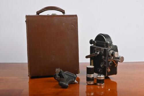 CAMERA: A PAILLARD BOLEX H16 REX-5 spring-wound CLOCKWORK 16mm camera