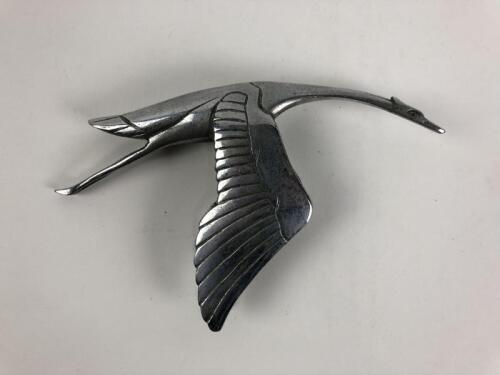 HISPANO-SUIZA: A Hispano-Suiza stork mascot