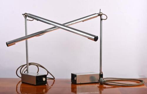 READING LIGHTS: Two interesting 1960's Gerald Abramovitz 'Cantilever' Mark II desk&nbsp;lights in aluminium, painted steel. Manufactured by Best & Lloyd, U.K