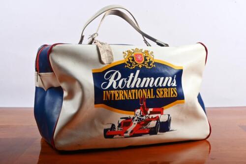 ROTHMANS: An original and superb circa 1970's 'Rothmans INTERNATIONAL SERIES' carry bag