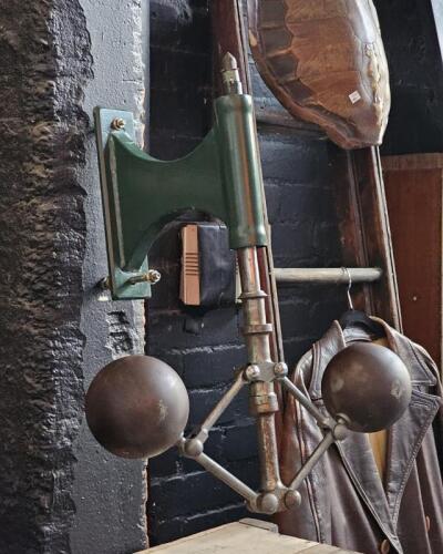 JUMBO GODDARD: An early 20th century steam engine centrifugal governor