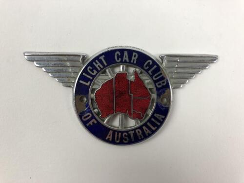LIGHT CAR CLUB: A Light Car Club of Australia car badge