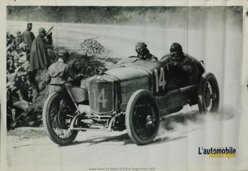 HISTORIC RACING: Three interesting L'automobile historique poster images. Porsche, Lotus poster images