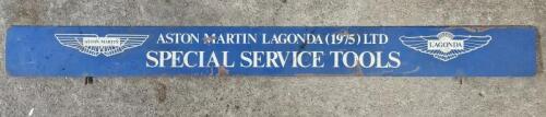 ASTON MARTIN: An original metal 1975 ASTON MARTIN LAGONDA (1975) LTD 'SPECIAL SERVICE TOOLS' tool rack header