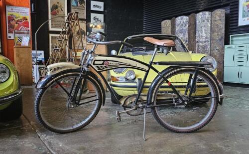 MONARK BICYCLE: A circa 1940's/1950's Monark Super Deluxe bicycle