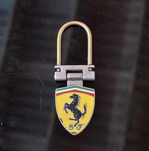FERRARI: A Scuderia Ferrari key ring