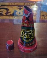 CASTROL: A embossed Castrol Wakefield one quart glass oil bottle with 'Super Grade' tin&nbsp;pourer - 2