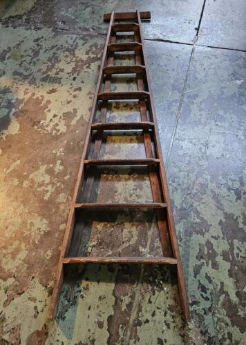 LIBRARY LADDER: An eight step library slide ladder by I.T KENNETT. Measures 270cm high, 62cm wide