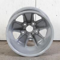 FUCHS 911 R: A 1970 deep dish FUCHS rear wheel 7 x 15 - 2