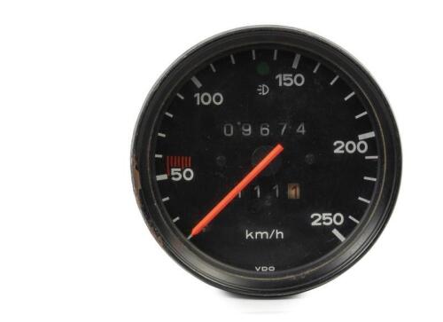 PORSCHE: A VDO mechanical 250 km/h speedometer suited to 1974-1976 Porsche 911/911S models. Speedometer date stamped 10.74 complete with cable.