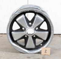 FUCHS 911 R: Two deep dish FUCHS rear wheels 7 x 15 (6/69) - 7