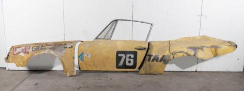 PORSCHE: A set of 'Left' side Porsche panels removed from John Harvey's #76 Porsche 911 race car