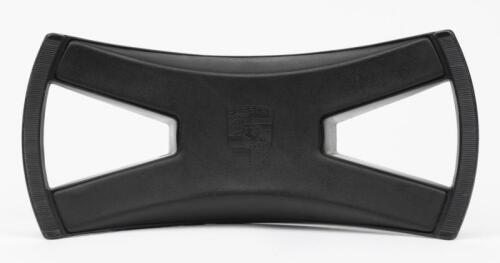 911: An early Porsche 911 steering wheel butterfly horn button