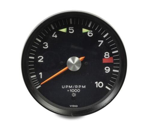 PORSCHE: A VDO 10,000 UPM/RPM X 1000 230/41/1 Tachometer