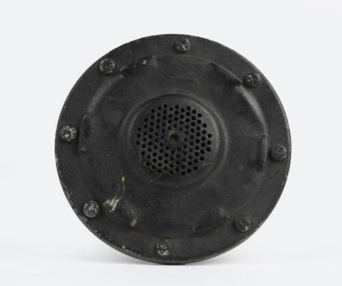 906: A Hella horn suited to Porsche 906, part number '614/615/681'