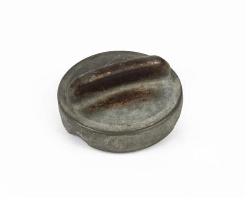 OIL CAP: A oil cap suited to Porsche 911