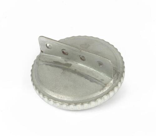 OIL CAP: A Blau Luftung fuel cap suited to Porsche 911 R