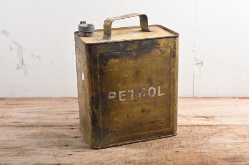 PETROL CAN: A Commonwealth of Australia issue 1943 petrol can