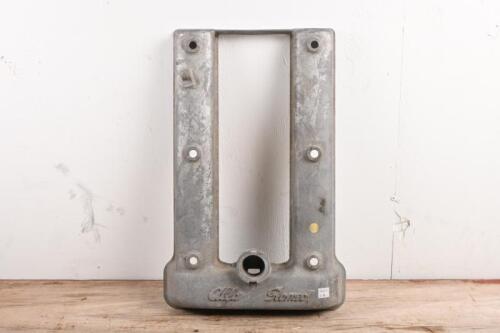 10N · ALFA ROMEO 101: A Alfa Romeo 101 Giulietta/Giulia 1300/1600 camshaft cover