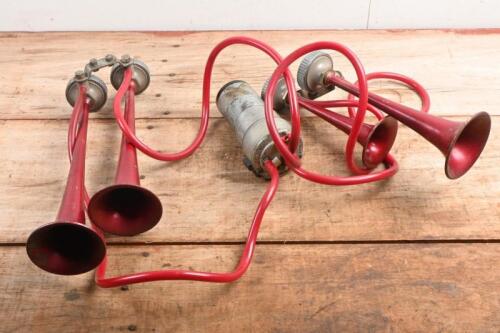 HORN: A FIAMM compressor and four trumpets