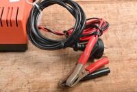 BATTERY CHARGER: A unused PROJECTA FULLY AUTOMATIC BATTERY CHARGER. 12 Volt - 3