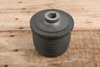 MOMO: A Momo steering wheel adapter, believed to be suited for Alfa Romeo - 2