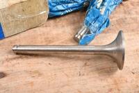 ALFA ROMEO: A box of four 'Valvole Livia' exhaust inlet valves suited to Alfa Romeo, part no. 01-9898 - 2
