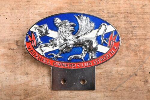 Vauxhall: A 'Vauxhall Owners Club Otago N.Z' Car Badge