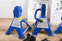 CAR STANDS: Four ORCON car stands. Working load limit of 3000 KG - 2