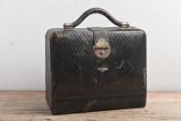 BENTLEY: A 1920s Bentley Gentleman's Vanity Kit