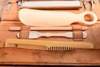 BENTLEY: A 1920s Bentley Gentleman's Vanity Kit - 12