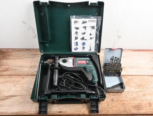 DRILL: A unused metabo SBE 660 240 V heavy duty drill & unused Sutton HIGH SPEED STEEL drill set (1/16 - 3/8 x 64ths)