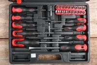 SOCKET SET: A complete socket, spanner, and multiple screwdriver heads set by 'MECHPRO' - 3